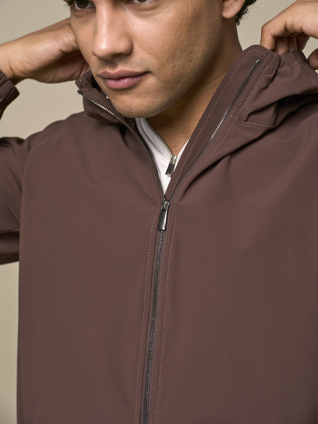 Giacca Tech Stretch con Cappuccio | Marrone Scuro