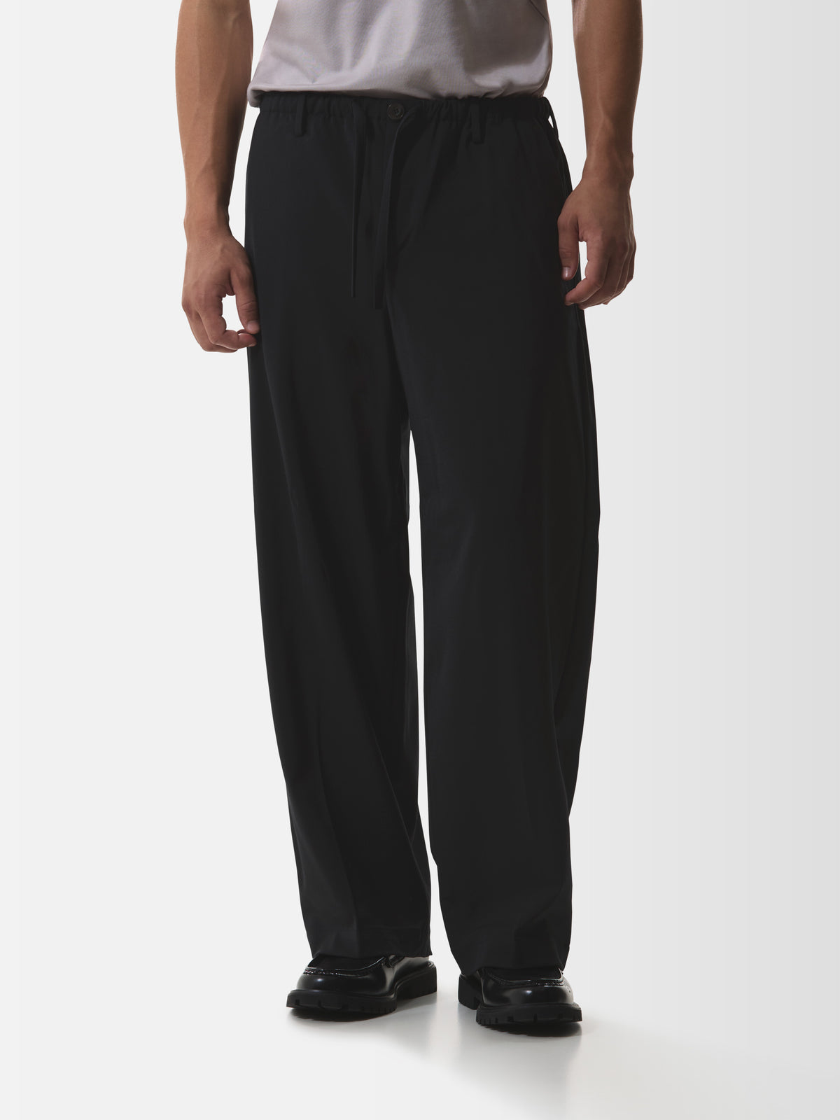 Wool Stretch Barrel Leg Trousers | Black