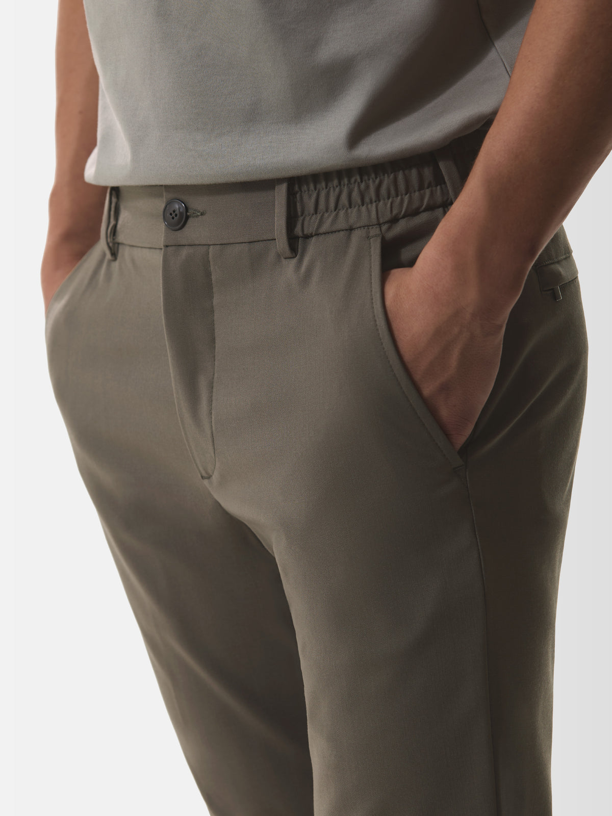 Wool Stretch Tapered Trousers | Taupe