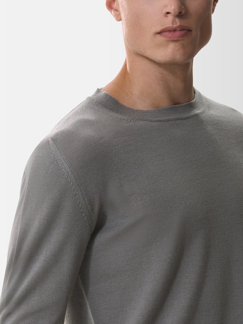 Cashwool Extrafine Merino Crew Neck | Dark Grey